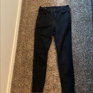 Black skinny jeans